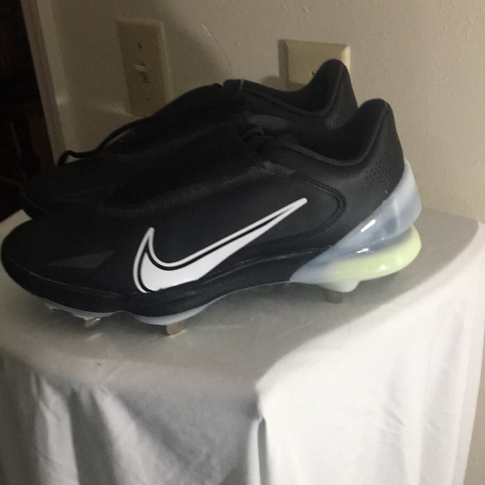 Nike Force Zoom Trout 8 Pro Metal Baseball Cleats CZ5915 010 8.5 womens